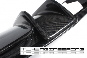 TJE Carbon Heckdiffusor passend für Mercedes CLS W218 für links/rechts Auspuffanlage