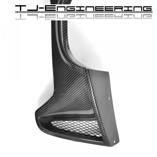 TJE Carbon Heckdiffusor passend für BMW 4er F32, F33, F36 - Auspuff links