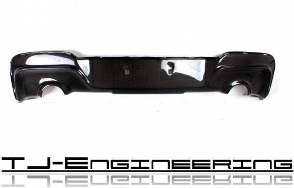 TJE Carbon Heckdiffusor passend für BMW 1er F20 M135i mit links/rechts Auspuffanlage